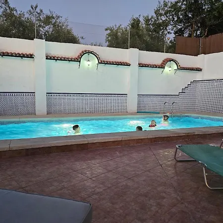 Holiday home 5 Bedroom House, Private Pool & Outside Kitchen Zagra