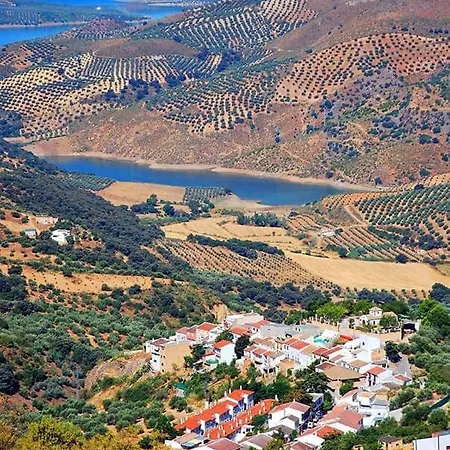 5 Bedroom House, Private Pool & Outside Kitchen Holiday home