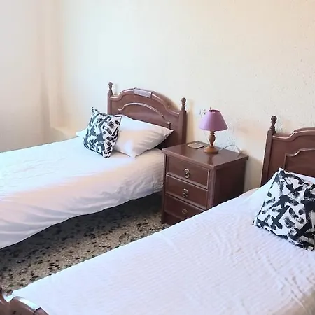 5 Bedroom House, Private Pool & Outside Kitchen Holiday home Zagra
