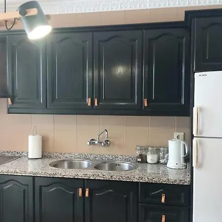5 Bedroom House, Private Pool & Outside Kitchen