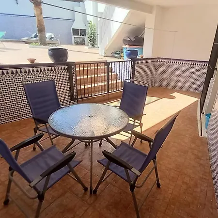 5 Bedroom House, Private Pool & Outside Kitchen Holiday home